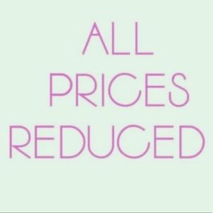 3 for $10 🤩 TODAY!! 💰💰💰 ALL merchandise with a ⭐️.  Bundle 3 for $10!